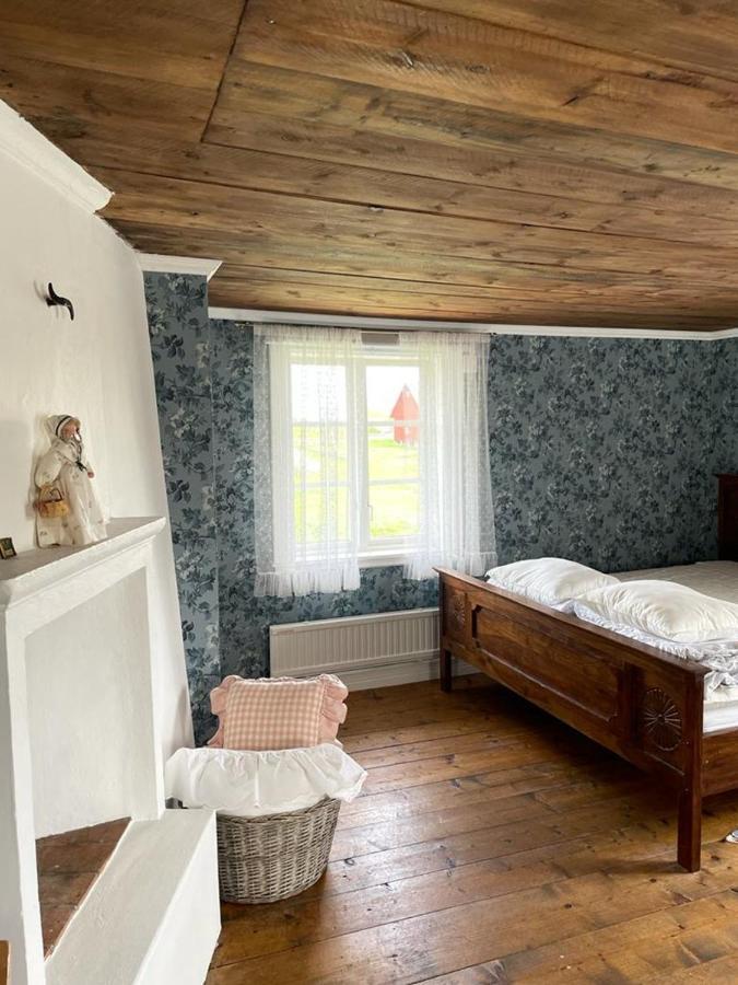 Вілла Bullerbyn - Mellangarden - Astrid Lindgren'S Family House Маріаннелунд Екстер'єр фото