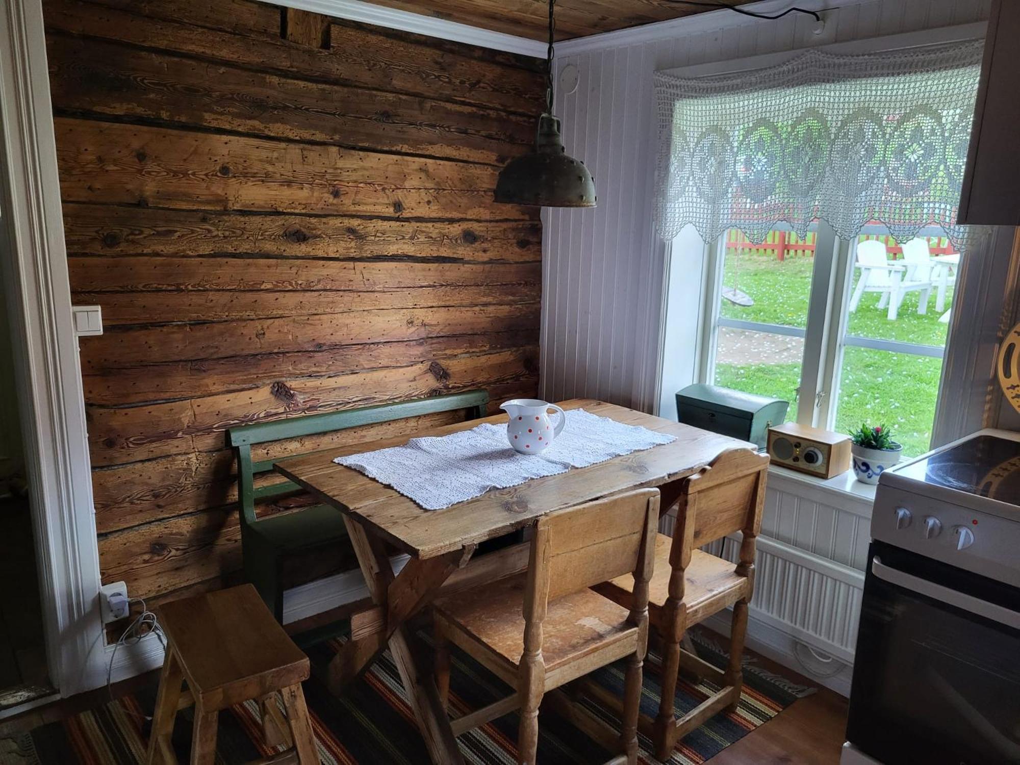 Вілла Bullerbyn - Mellangarden - Astrid Lindgren'S Family House Маріаннелунд Екстер'єр фото